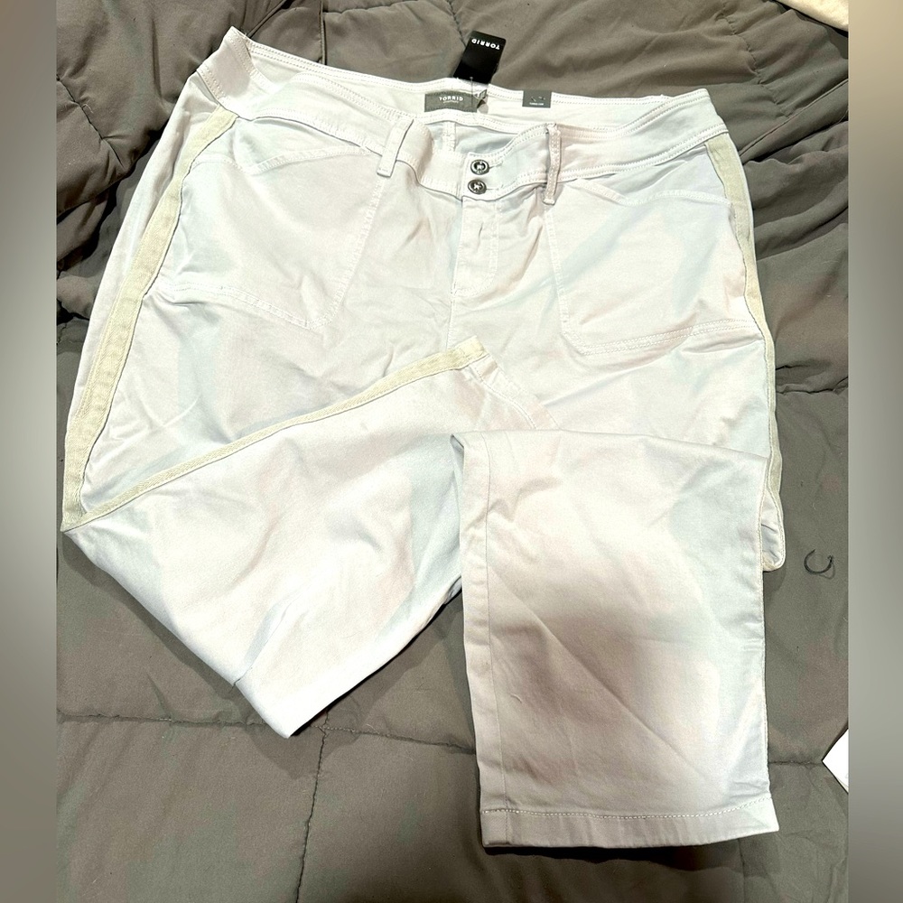 Torrid size 22 brand new mid rise pants